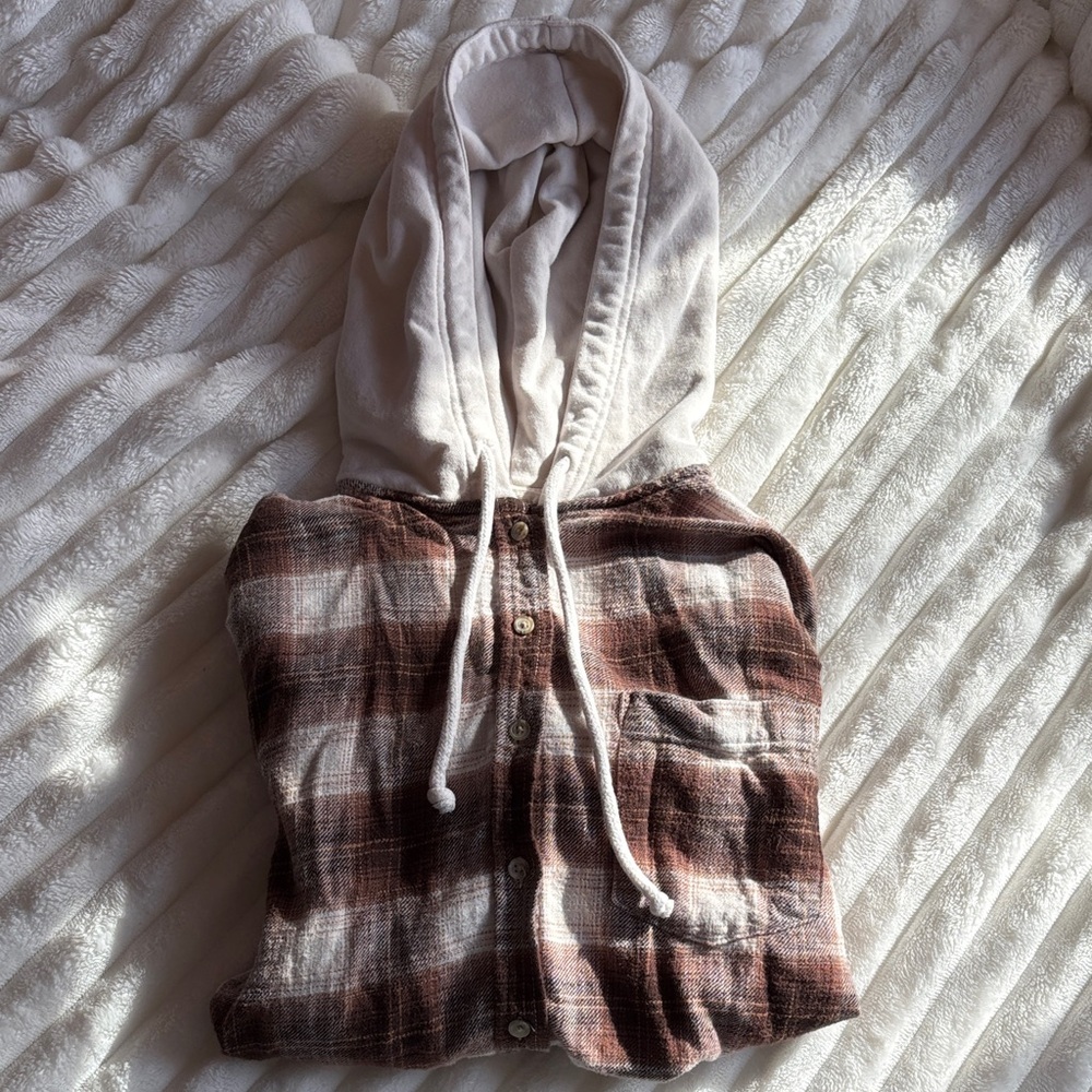 American Eagle Outfitters Brown & Cream Plaid Hooded Button-Up